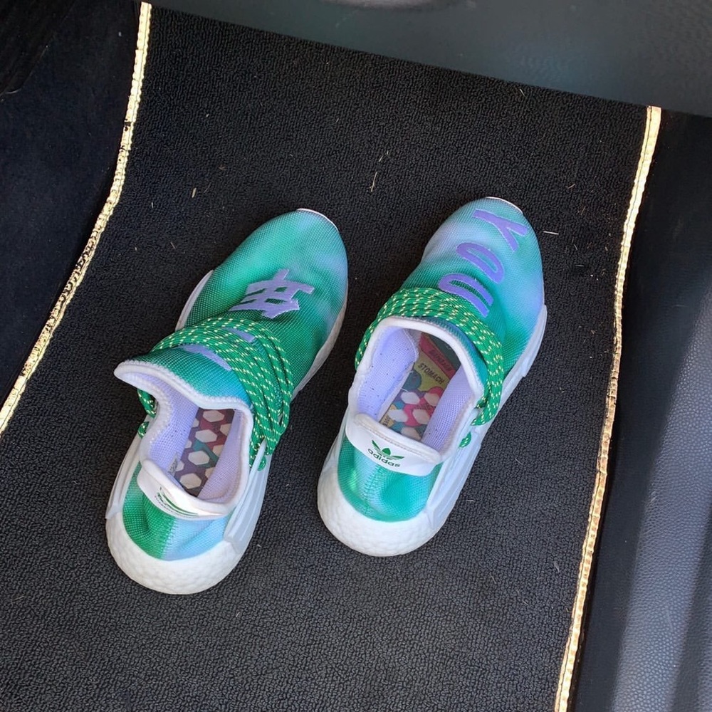 Human race youth pack